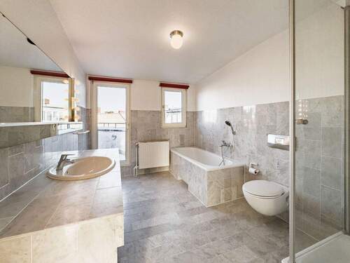 Dusch-/Wannenbad Ansicht 2 - 