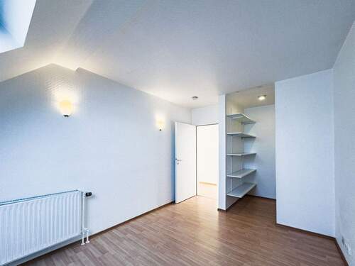 Schlafzimmer Ansicht 1 - 