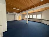 Büro m. Durchgang in Lager - Halle in Großbettlingen zur Miete
