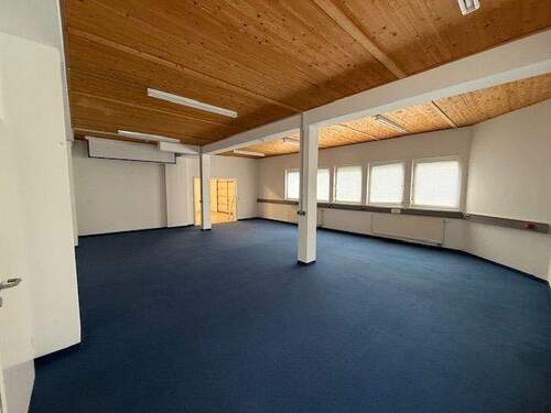 Büro m. Durchgang in Lager - Halle in Großbettlingen zur Miete