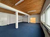 Büro m. Durchgang in Lager - 
