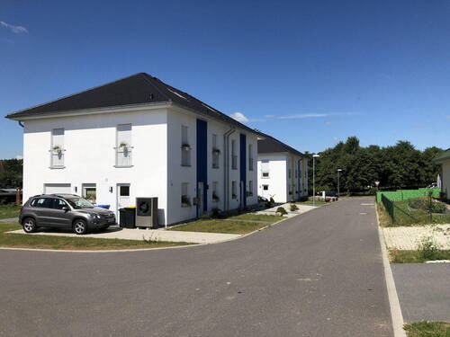 Straßenansicht 2 - 5 Zimmer Doppelhaushälfte zum Kaufen in Neuburg