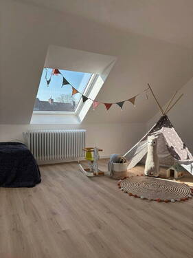 Schlafzimmer Kind 2 - 5 Zimmer Reihenendhaus in Lüneburg