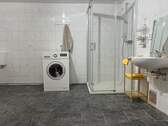 Bad mit Dusche EG - 