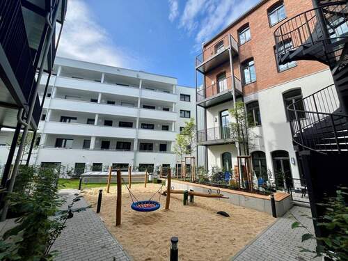 Innenhof - Großzügige, möblierte 1-Zimmer-Wohnung im Neubau!