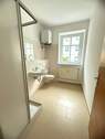 Badezimmer 1.jpg - Etagenwohnung mit 35,20 m&sup2; in Cottbus zur Miete