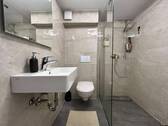 Gäste WC mit Dusche - 