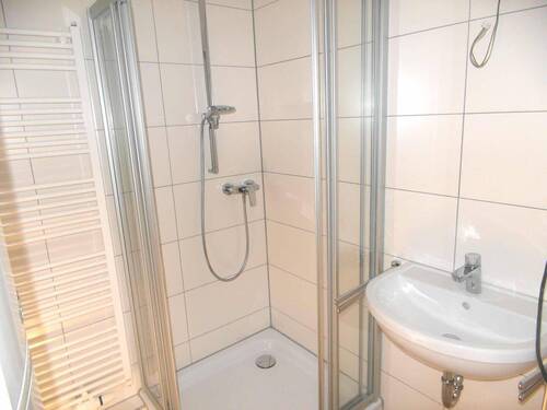 Badezimmer.jpg - Etagenwohnung mit 72,00 m² in Bochum zur Miete