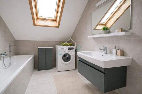 virtuell bearbeitetes Badezimmer - 