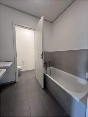 Peter Dondorf Immobilien - Badezimmer 2 - 