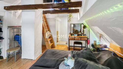 1. OG Schlafzimmer 2 - 