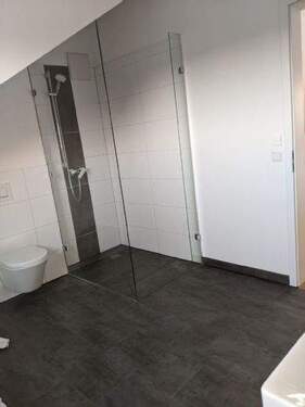 Dusche mit ebenem Einstieg - 