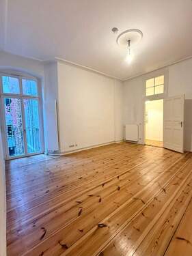 Wohnzimmer - 2 Zimmer Etagenwohnung zum Kaufen in Berlin