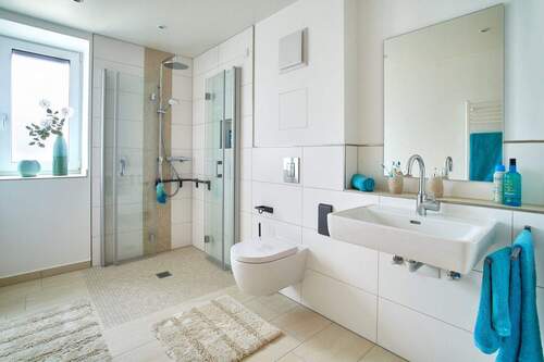 Musterbild Badezimmer - 