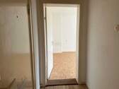 Flur - 2 Zimmer Etagenwohnung zur Miete in Kiel