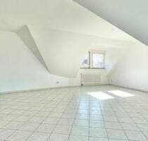 Vermietet: Reichelsdorfer Keller: große DG 2-ZW, 78m² mit Balkonen und TG-Stellplatz im 2.OG - Nürnberg