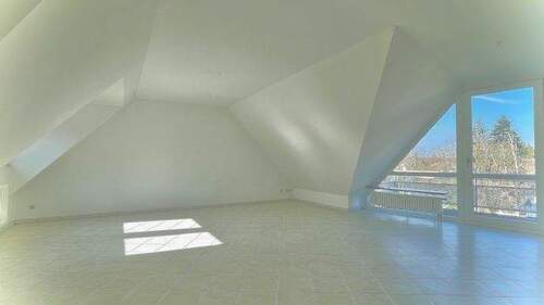 Wohnzimmer - 2 Zimmer Etagenwohnung in Nürnberg