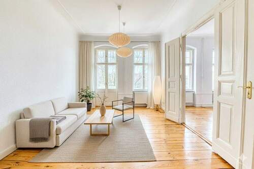 Wohnzimmer-WE10 - Traumhaft: Weitläufige 2-Zimmer-Gründerzeitwohnung *am Humboldthain* Tageslichtbad - BEZUGSFREI