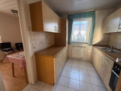 Küche mit Blick in Esszimmer EG - 