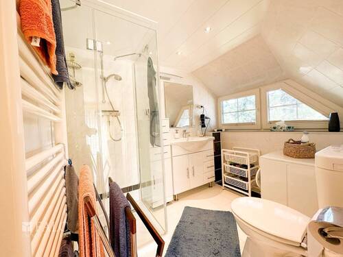 Bad DG Wohnung rechts - 