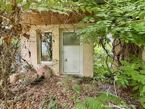 Schuppen neben dem Haus - Grundstück in Berlin zum Kaufen