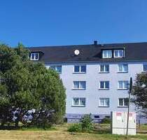 frisch sanierte 4-Zimmer-Wohnung, Stellplätze, Trockenboden f. Wäsche, Keller, Waschmaschinenraum im Keller - Marlow Gresenhorst