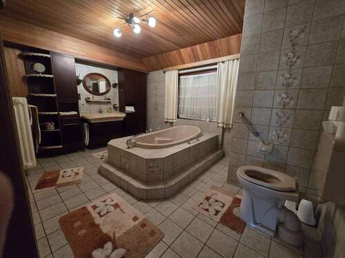Altbau - 