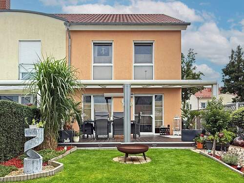 Außenansicht - Modernes Reihenendhaus mit Gartenidylle zum Ankommen und Verweilen