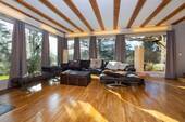 Wohnzimmer mit Panoramafenster - 