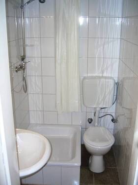 Duschbad (2.OG Mitte) - 