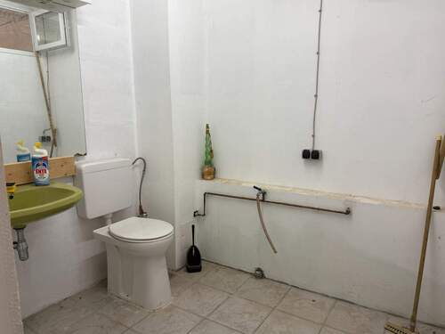 WC - 