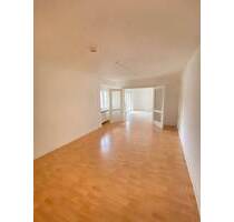 Renovierte 3 ZKB mit Balkon in Stadennähe - Saarbrücken St Johann