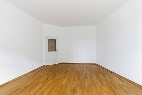 Wohnzimmer - 3 Zimmer Etagenwohnung zum Kaufen in Leipzig