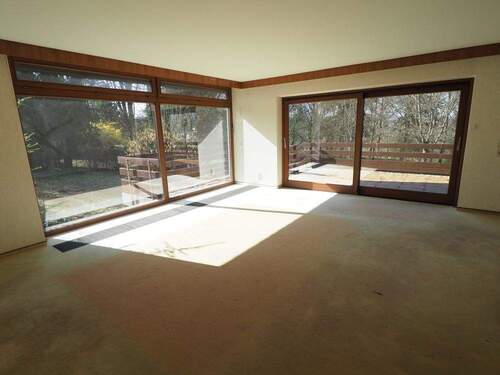 Blick aufs Haus vom Grundstück - 