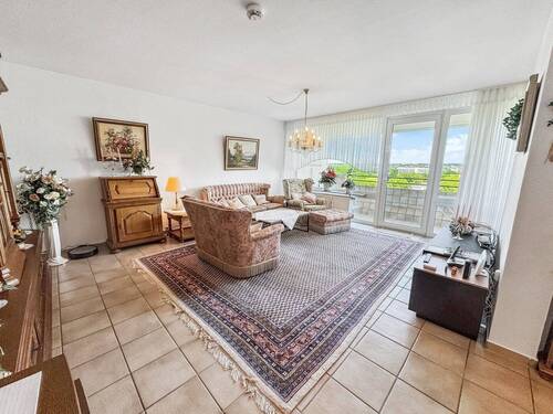 Wohnzimmer - Penthouse Charakter im 11.OG - 3 Zimmer Wohnung!