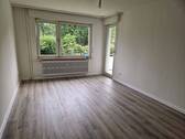 Wohnzimmer - Gemütlich 2-Zimmer-Wohnung mit Balkon in ruhiger Nebenstraße
