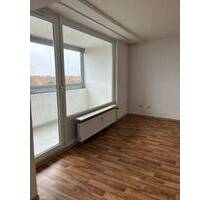 Über den Dächern von Itzehoe: 2-Zimmer mit Balkon - ideal für SinglesPaare