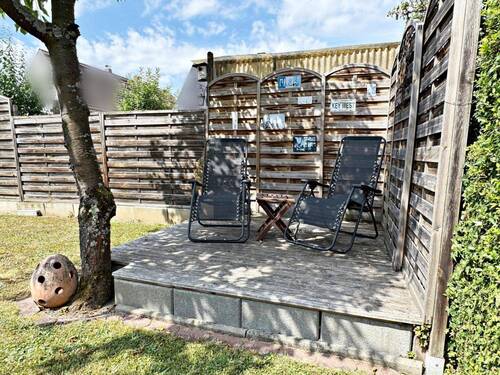 Sitzgelegenheit im eignen Garten - 