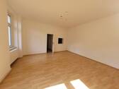 Einblick Wohnzimmer Bild 2 - 