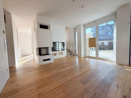 Wohnbereich EG - 7 Zimmer Einfamilienhaus in Röhrmoos