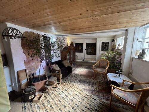 EG - Eingang - 6 Zimmer Einfamilienhaus in Breuberg / Neustadt