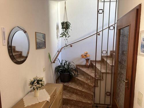 Flur EG - 4 Zimmer Reihenmittelhaus zum Kaufen in Baunatal / Großenritte