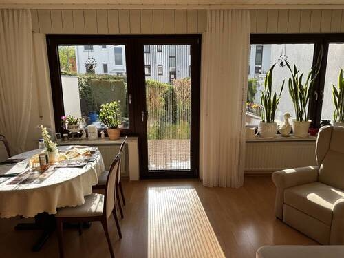 Wohnzimmer - Reihenmittelhaus mit 102,00 m&sup2; in Baunatal / Großenritte zum Kaufen