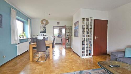 Wohnzimmer PArkett Ahrensburg Haus.jpg - Einfamilienhaus mit 136,00 m² in Ahrensburg zur Miete