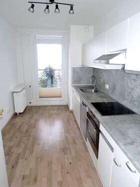 Die Küche mit Einbauküche - 