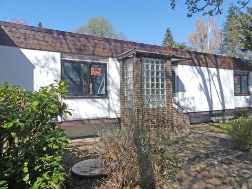 Hausansicht Rückseite mit Haus - 4 Zimmer Reihenmittelhaus in Berlin