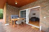 Terrasse teilüberdacht - 2 Zimmer Mehrfamilienhaus, Wohnhaus in Brandis