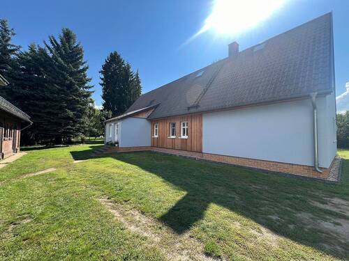 Hausansicht - 7 Zimmer Einfamilienhaus zum Kaufen in Lübben (Spreewald)