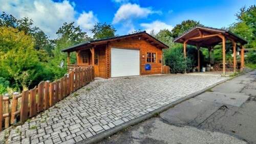 Zufahrt Straßenseite - Baugrundstück mit Apartment im Herrenwäldchen
