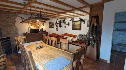 Wohnraum - 1 Zimmer Mehrfamilienhaus, Wohnhaus in Brombachtal
